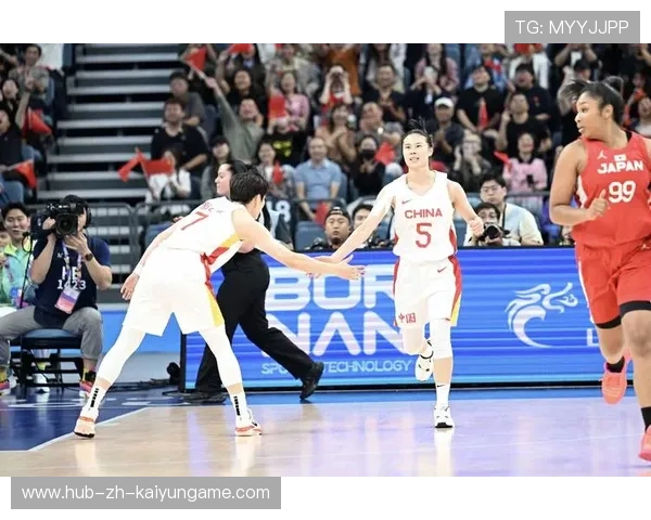 中国女篮用汗水铸就辉煌，中国女篮真棒